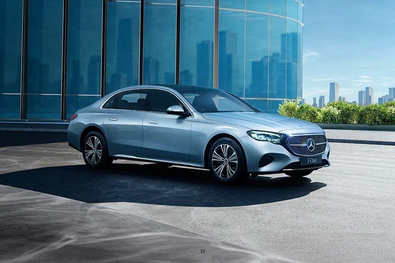 Mercedes E-Class chauffeur-driven vehicle